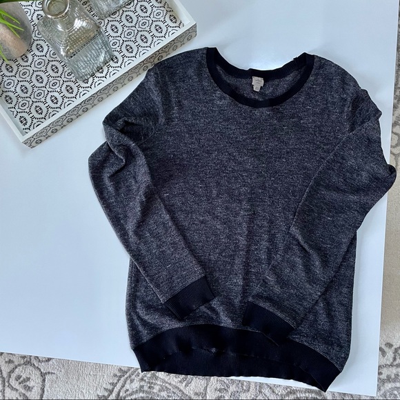 Aritzia Wilfred Gray and Black Sweater - Picture 1 of 3
